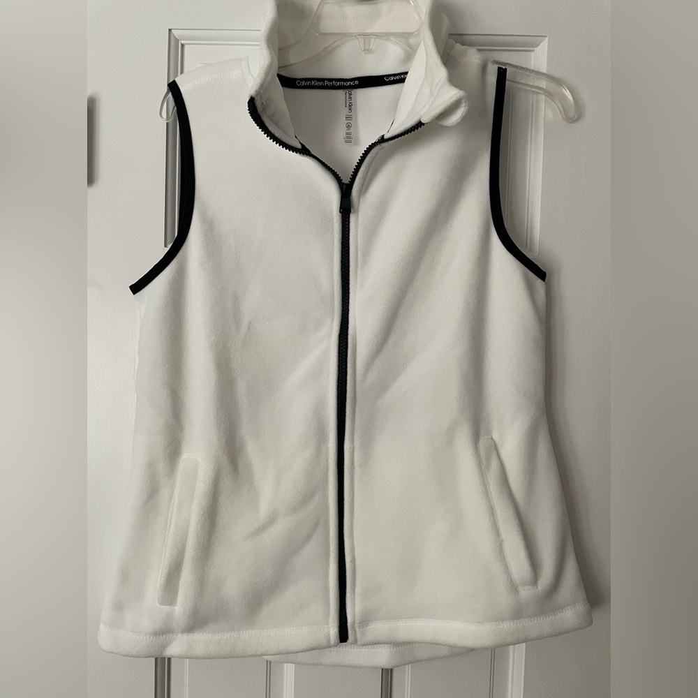 Calvin Klein Women’s Small/Petite White Vest with Black Accents